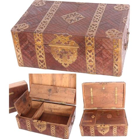 antique treasure box|More.